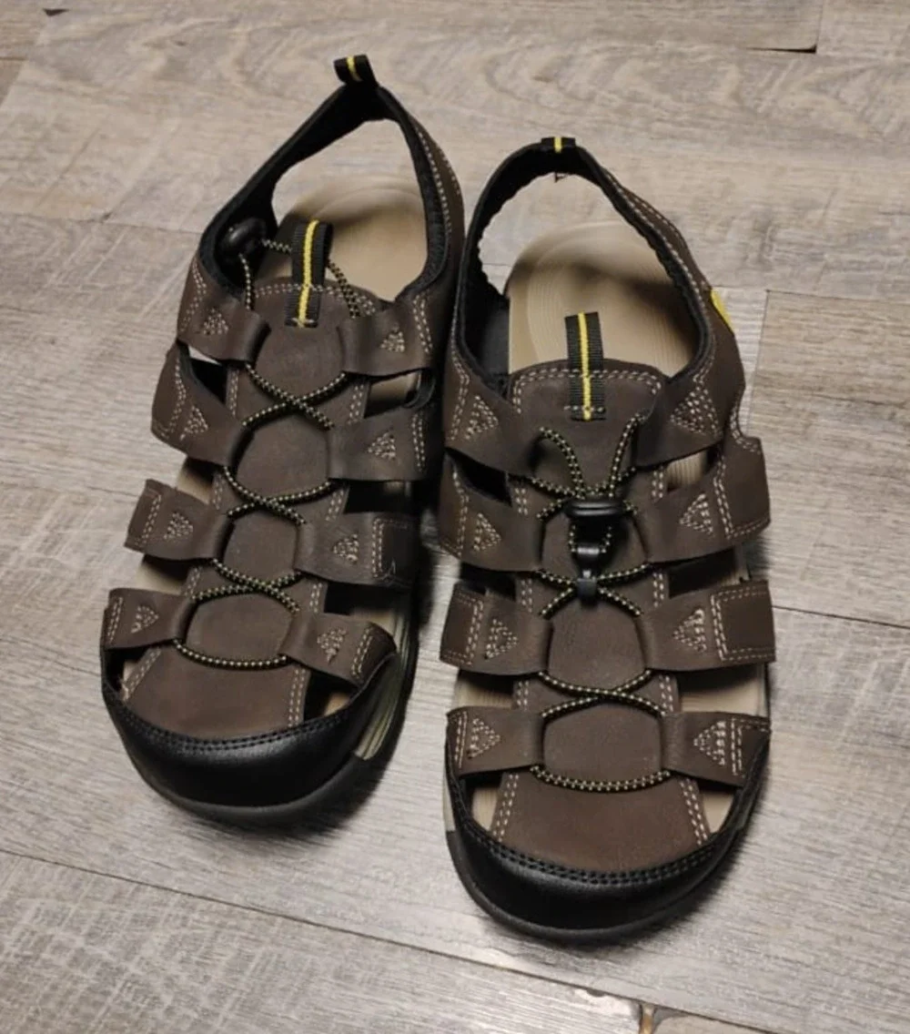Ozark Trail Sandals Brown Leather Hiking Outdoor, Mens size 11 , closed toe .